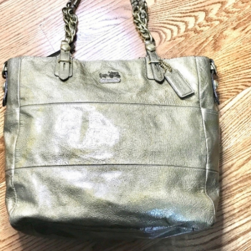 Coach Madison Gold Metallic Tote Blue Satin Lining And Charms Key Chain - Picture 4 of 12